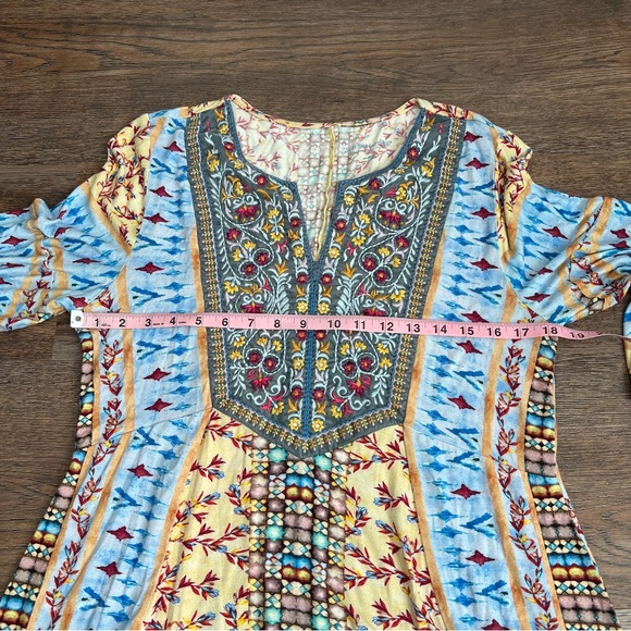 Soft Surroundings Embroidered Boho Tunic Top Medium Blue Multi Bell Sleeve - Picture 9 of 10